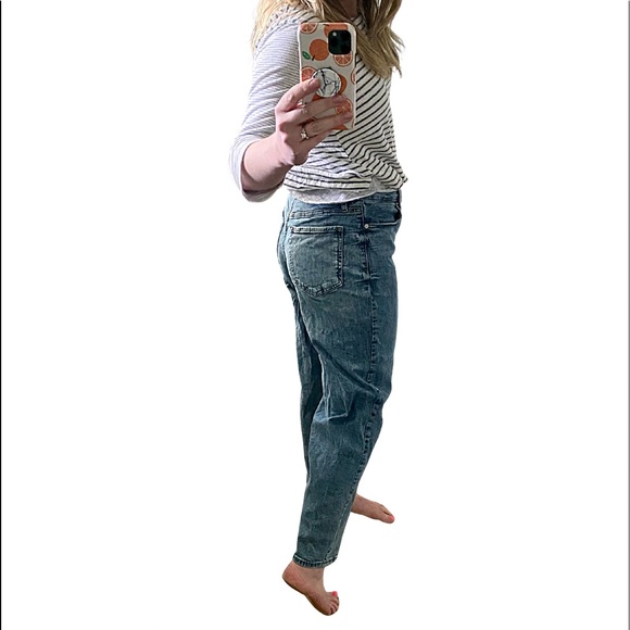 LIKE NEW Banana Republic High Rise Straight Leg Jeans - Picture 4 of 4